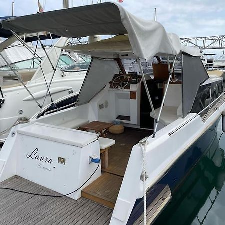 Barco Acogedor - Cosy Boat - Barcelona Hotel Bagian luar foto